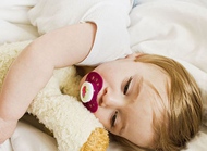 哪些方法有助于“熬夜”宝宝更好睡觉？