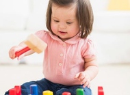 与1-2岁宝宝的亲子游戏：小沙锤