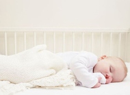 消除隐患为宝宝营造安全的睡眠环境