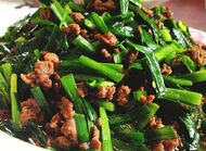 能增进食欲的下饭菜春韭炒牛肉碎