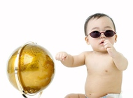婴儿可以戴太阳眼镜吗？挑选要注意啥？