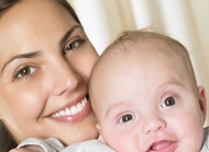 婴儿微笑能刺激妈妈大脑，使其感到幸福