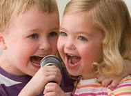 与2-3岁宝宝的亲子游戏：小孩会唱歌