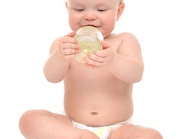 对不爱喝水的宝宝该怎样引导？