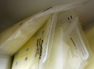 正确保存母乳的关键，原来是一个“袋袋”