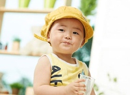 留意宝宝可以换掉奶瓶的早期信号