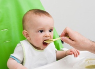 6个月吞咽期宝宝的辅食添加注意事项