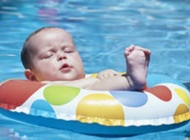 实用游泳圈，让宝宝安全戏水