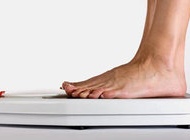 孕前体重过重过轻均影响受孕