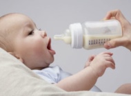 牛奶过敏的宝宝可以用豆浆代替吗