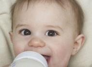 教会宝宝用奶瓶
