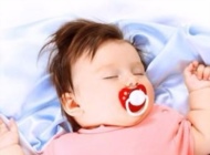 安抚奶嘴会影响宝宝牙齿和嘴形发育吗？
