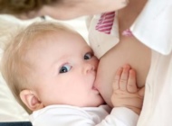 掌握十大哺乳技巧有助母乳喂养